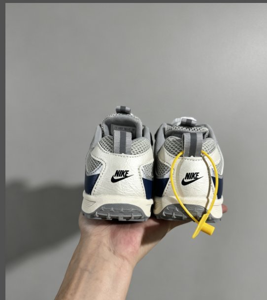נעלי ספורט נייק NIKE לילדים וילדות – תמונה 10