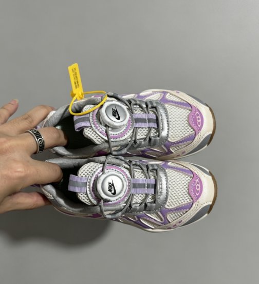 נעלי ספורט נייק NIKE לילדים וילדות – תמונה 3
