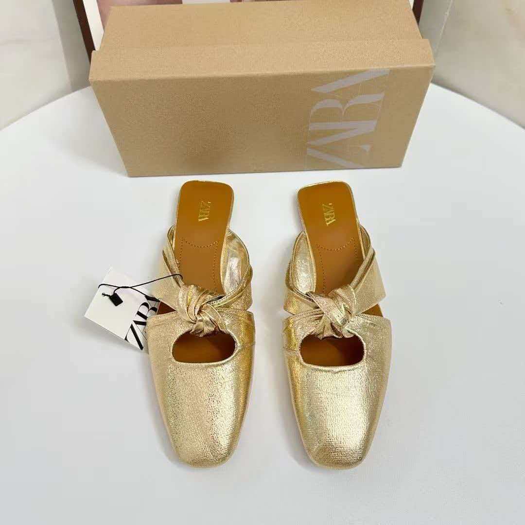 סנדלי נשים מוזהבות שטוחות לאישה בהשראת זארה ZARA – תמונה 2