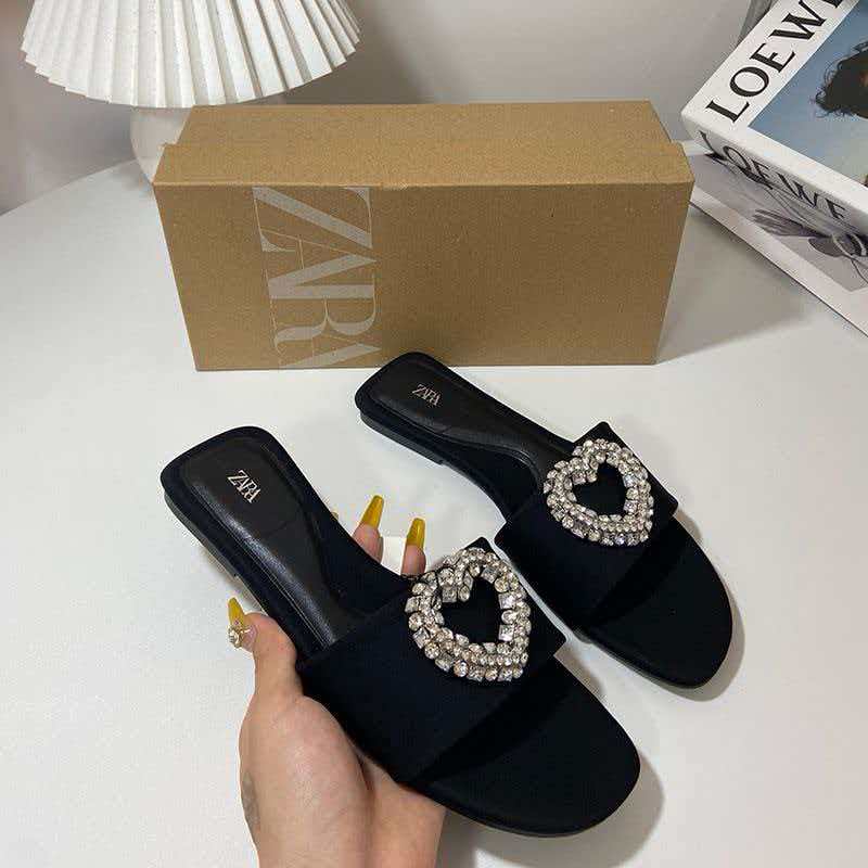 כפכף שטוח לנשים אבזם בהשראת זארה ZARA – תמונה 2