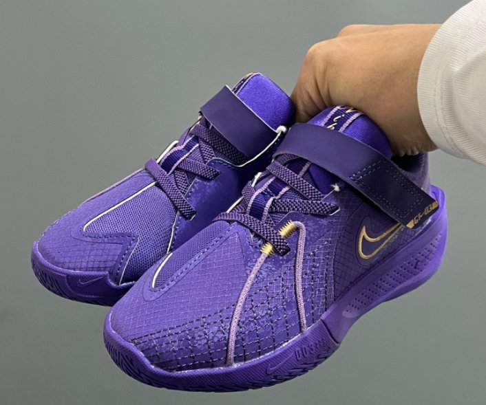 נעלי ספורט נייק NIKE אייר לילדים וילדות נעלי ספורט נייק NIKE אייר לילדים וילדות