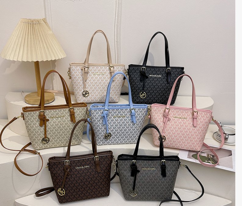 תיק צד סמל מייקל קורס MICHAEL KORS לנשים תיק צד סמל מייקל קורס MICHAEL KORS לנשים