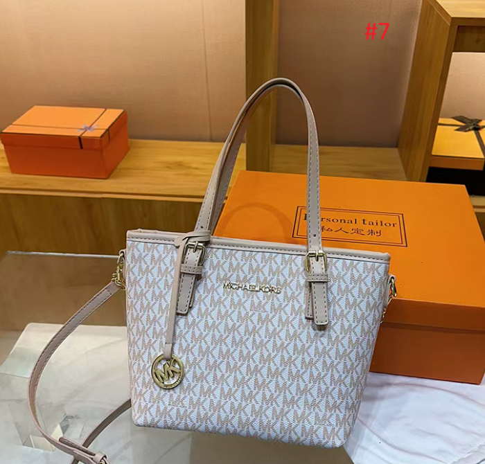 תיק צד סמל מייקל קורס MICHAEL KORS לנשים – תמונה 8