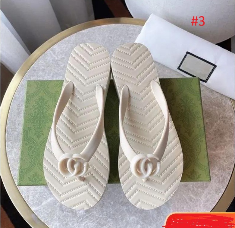 כפכפי ים וחוף גוצ'י GUCCI לנשים – תמונה 4