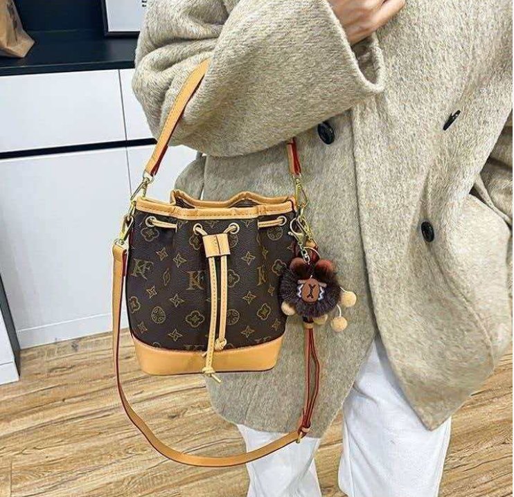 תיק צד קטן לנשים לואי ויטון Louis Vuitton – תמונה 8