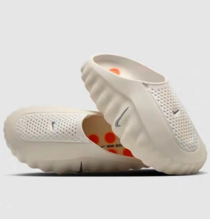 כפכפים ספורטיביות נייק NIKE לגברים ונשים כפכפים ספורטיביות נייק NIKE לגברים ונשים