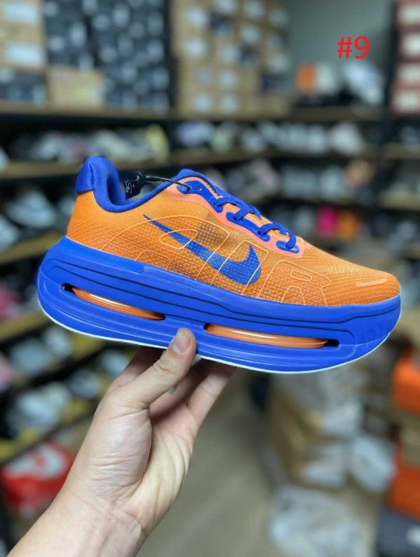 נעלי ריצת כביש לגברים Nike Vomero Premium בצבעוניות – תמונה 10