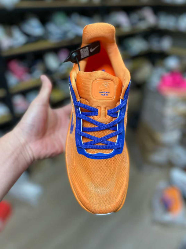 נעלי ריצת כביש לגברים Nike Vomero Premium בצבעוניות – תמונה 13