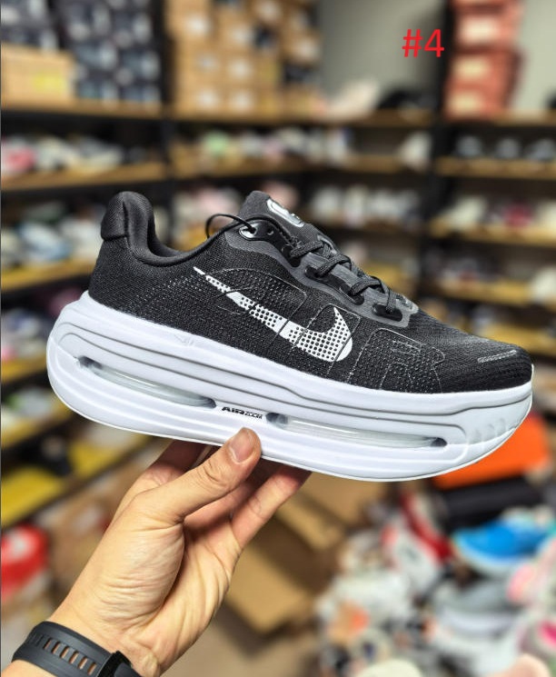 נעלי ריצת כביש לגברים Nike Vomero Premium בצבעוניות – תמונה 5