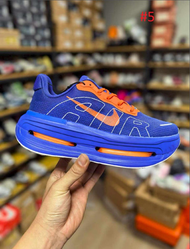 נעלי ריצת כביש לגברים Nike Vomero Premium בצבעוניות – תמונה 6