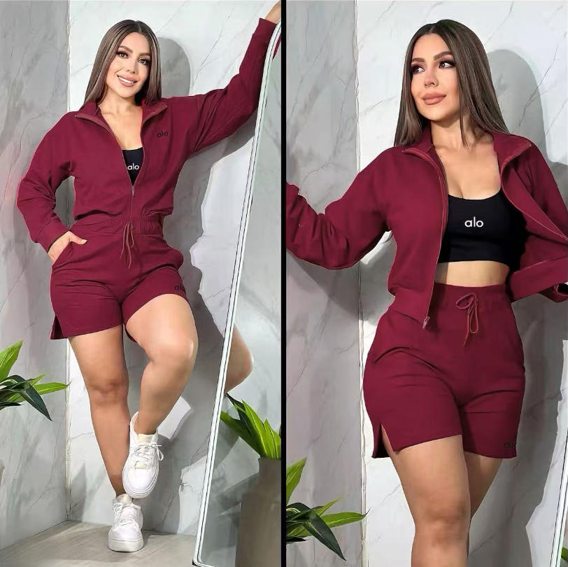 סט ספורט קצר לנשים 3 חלקים עם ז׳קט רוכסן – תמונה 7