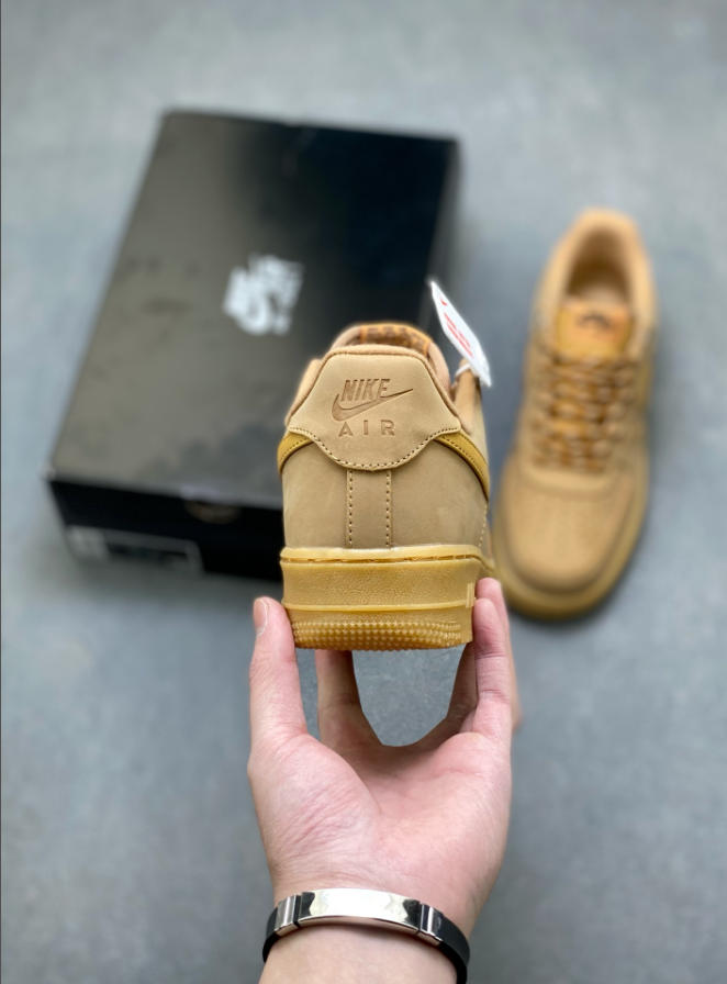 סניקרס Nike Air Force 1 נמוכות קלאסיות – תמונה 12