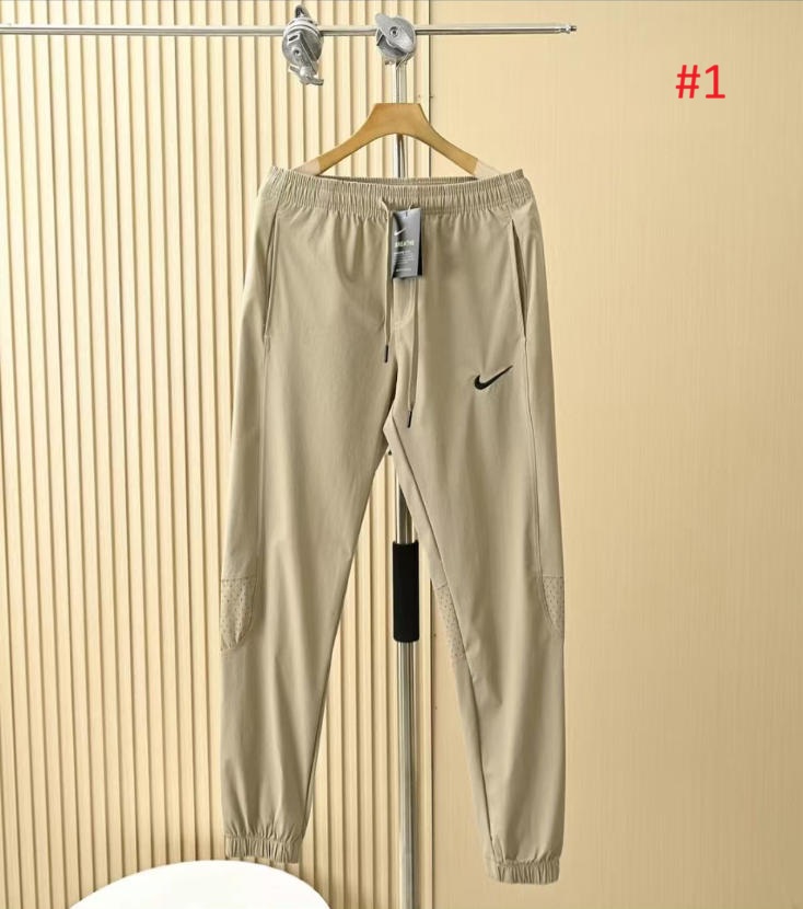 מכנסי ג'וגינג ספורט עם לוגו Nike – תמונה 2