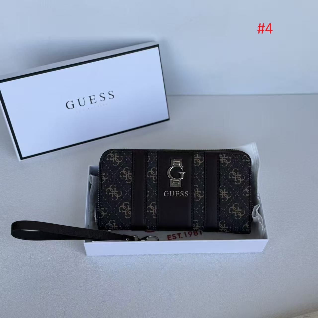 ארנק יד לנשים עם רוכסן סביב GUESS – תמונה 5