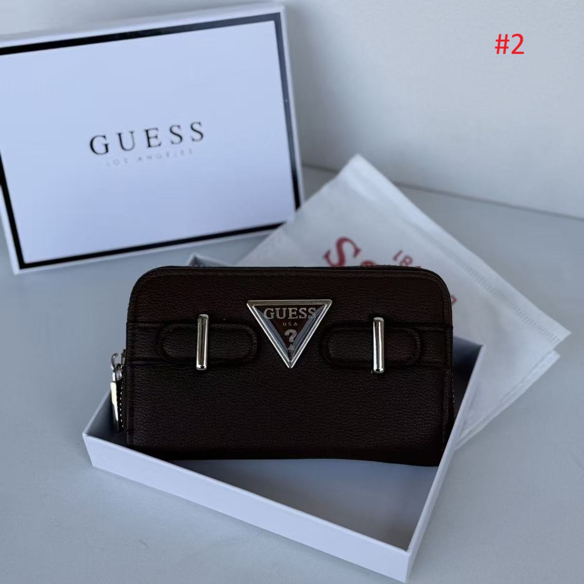 ארנק נשים קומפקטי עם רוכסן היקפי ולוגו GUESS – תמונה 3