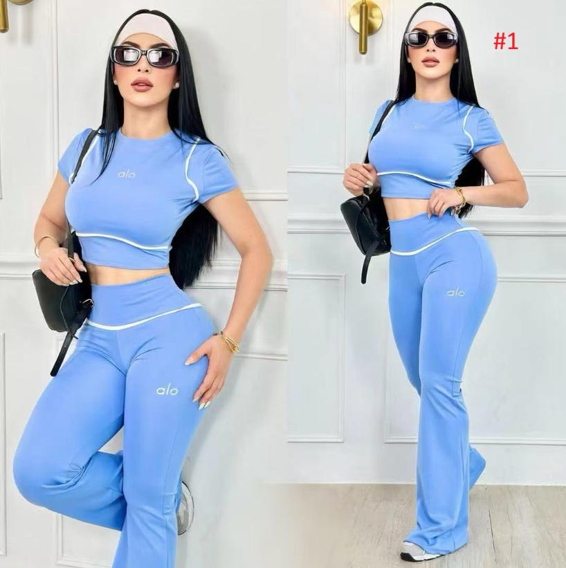 סט ספורט נשים עם טופ קרופ ומכנסי פלייר – תמונה 2