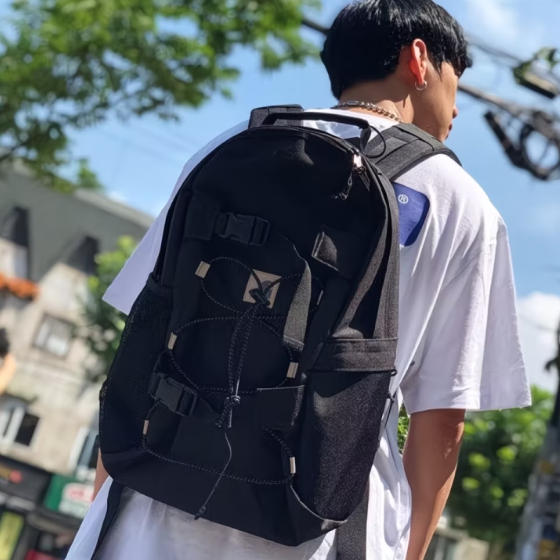 תיק גב Carhartt יומיומי עם שרוך אלסטי – תמונה 7