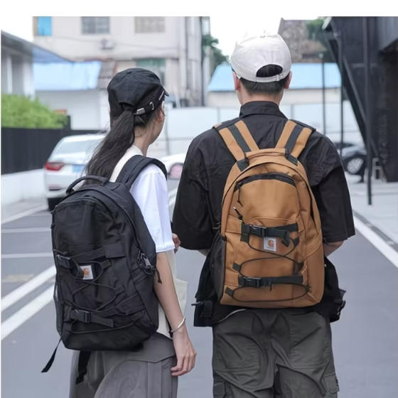 תיק גב Carhartt יומיומי עם שרוך אלסטי – תמונה 5