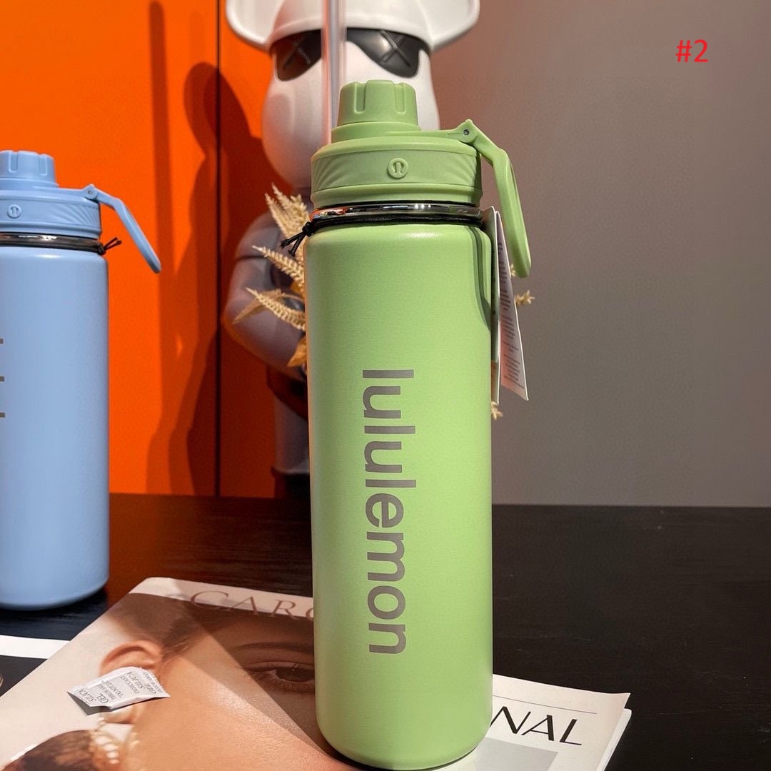 בקבוק שתייה לספורט עם ידית נשיאה וגימור מט lululemon – תמונה 3