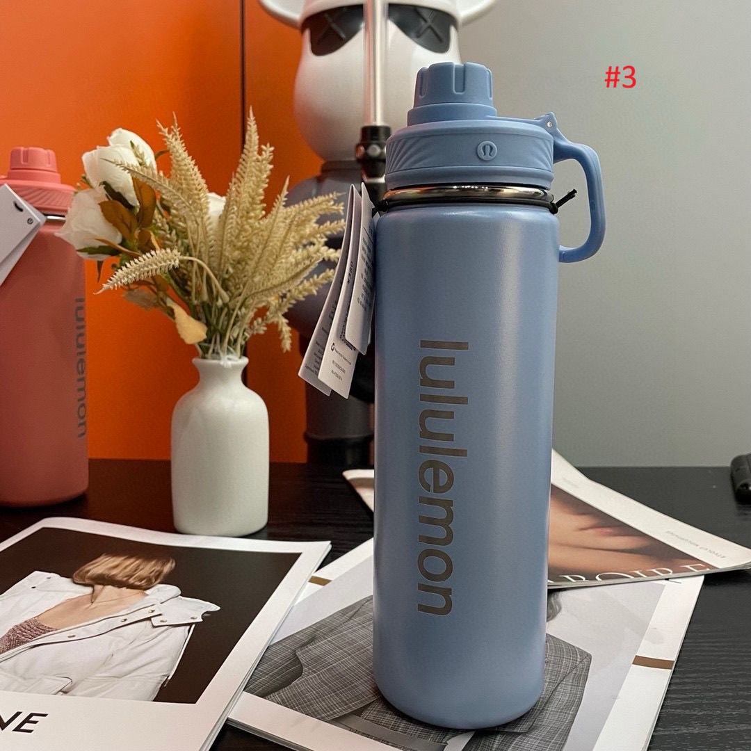 בקבוק שתייה לספורט עם ידית נשיאה וגימור מט lululemon – תמונה 4