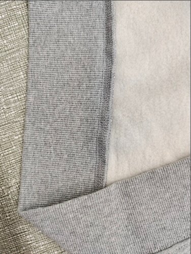 Polo Ralph Lauren קפוצ׳ון עם הדפס Polo Bear – תמונה 5