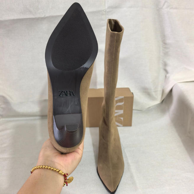 ZARA מגפי ברך לנשים במראה זמש שפיץ – תמונה 5
