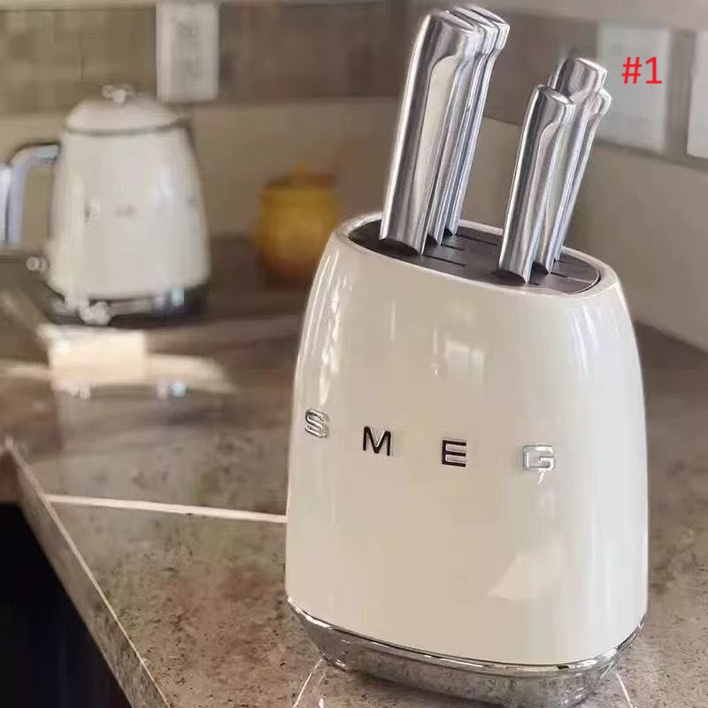 סט 6 סכיני מטבח עם בלוק רטרו SMEG – תמונה 2