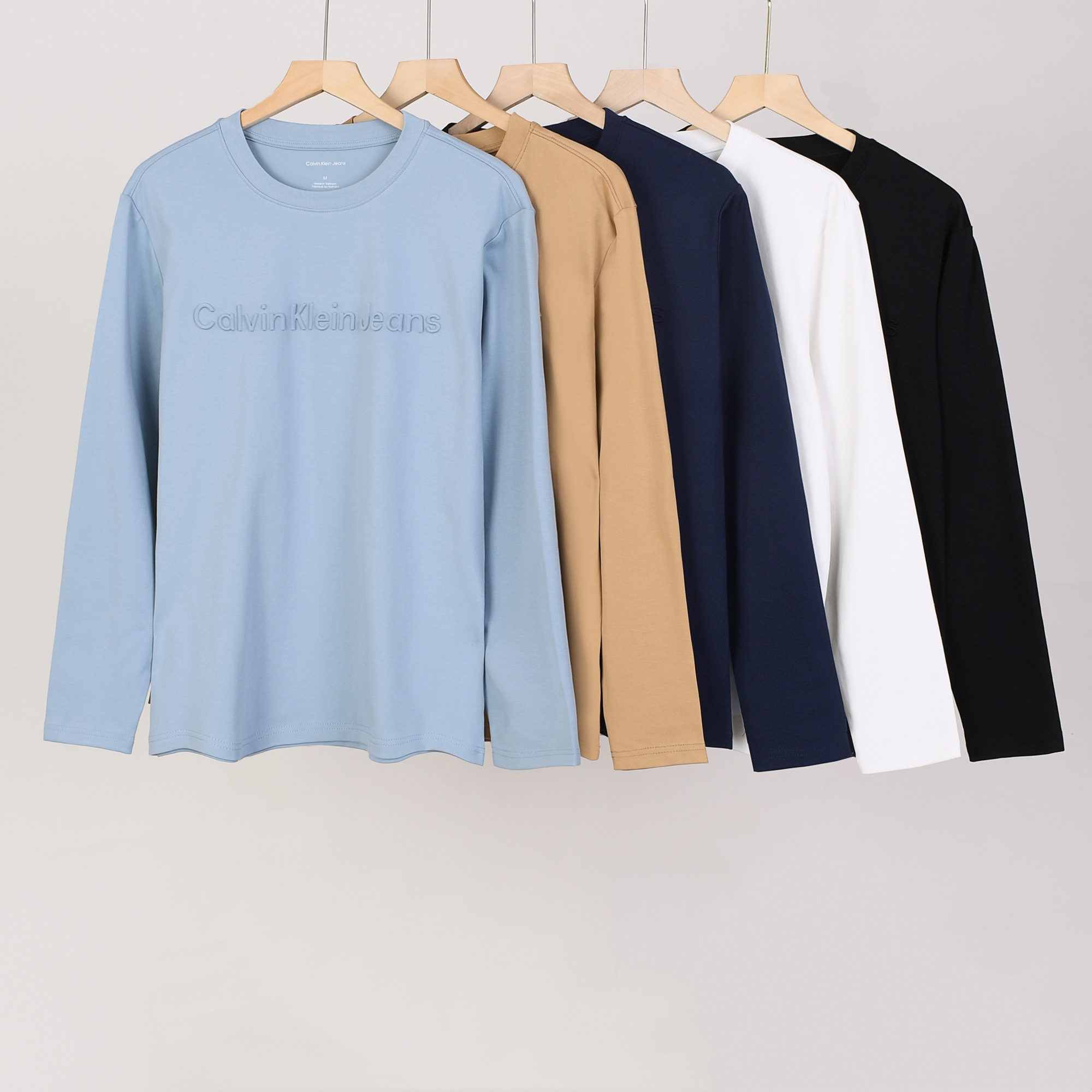 Calvin Klein Jeans טי-שירט לוגו שרוול ארוך לגברים – תמונה 9