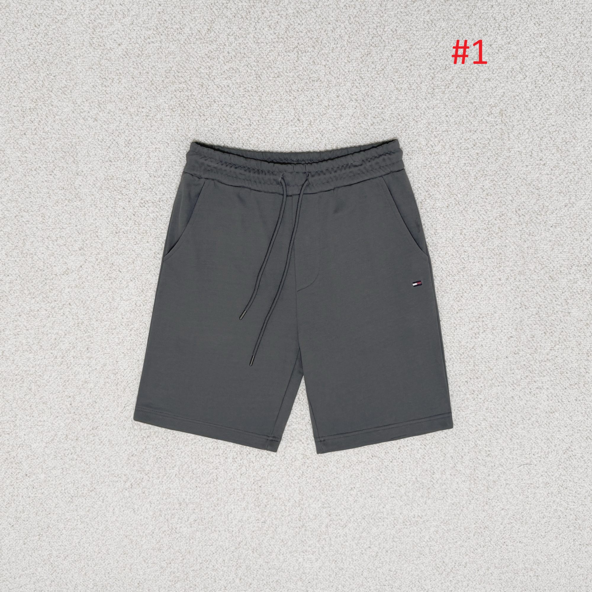 Tommy Hilfiger שורט טרנינג לגברים עם לוגו – תמונה 2