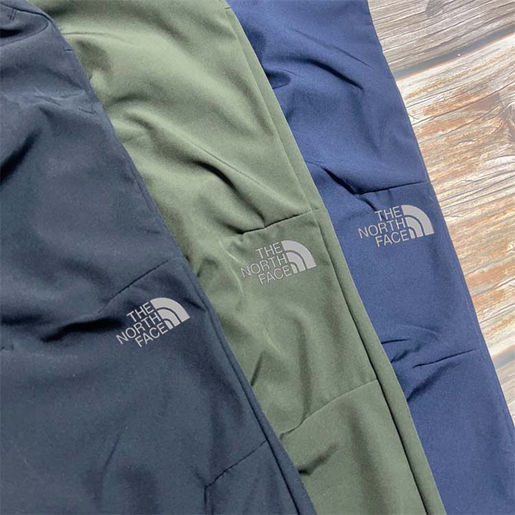 THE NORTH FACE מכנסי טיולים עם חגורה וכיסי רוכסן – תמונה 9