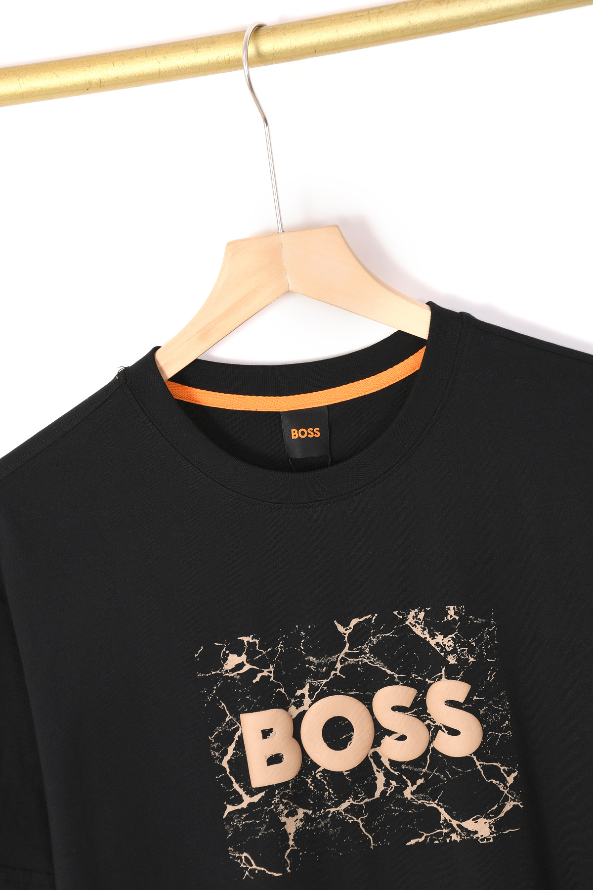 BOSS חולצת טי לוגו שיש – תמונה 4