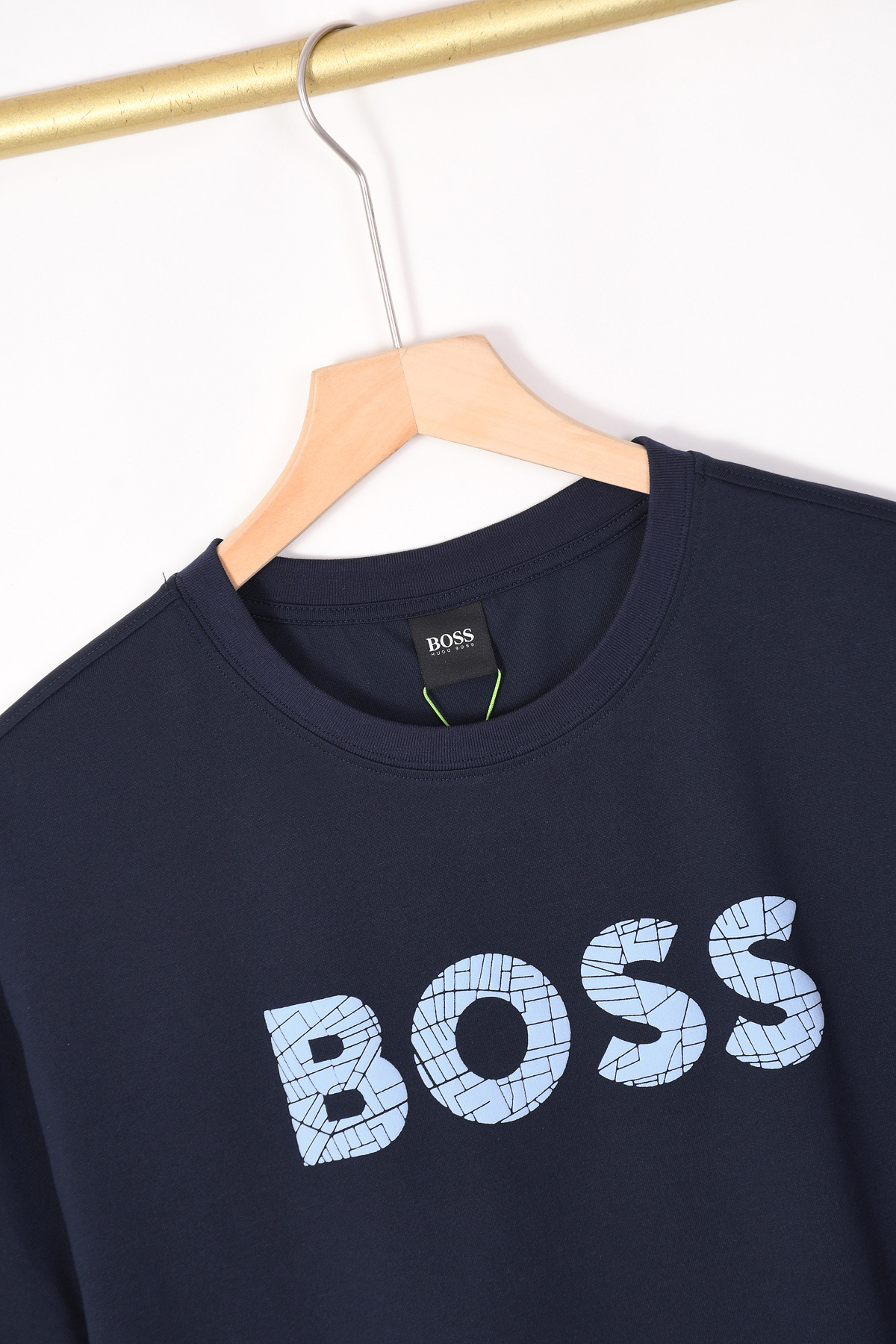 BOSS חולצת טי לגברים עם לוגו קדמי – תמונה 8