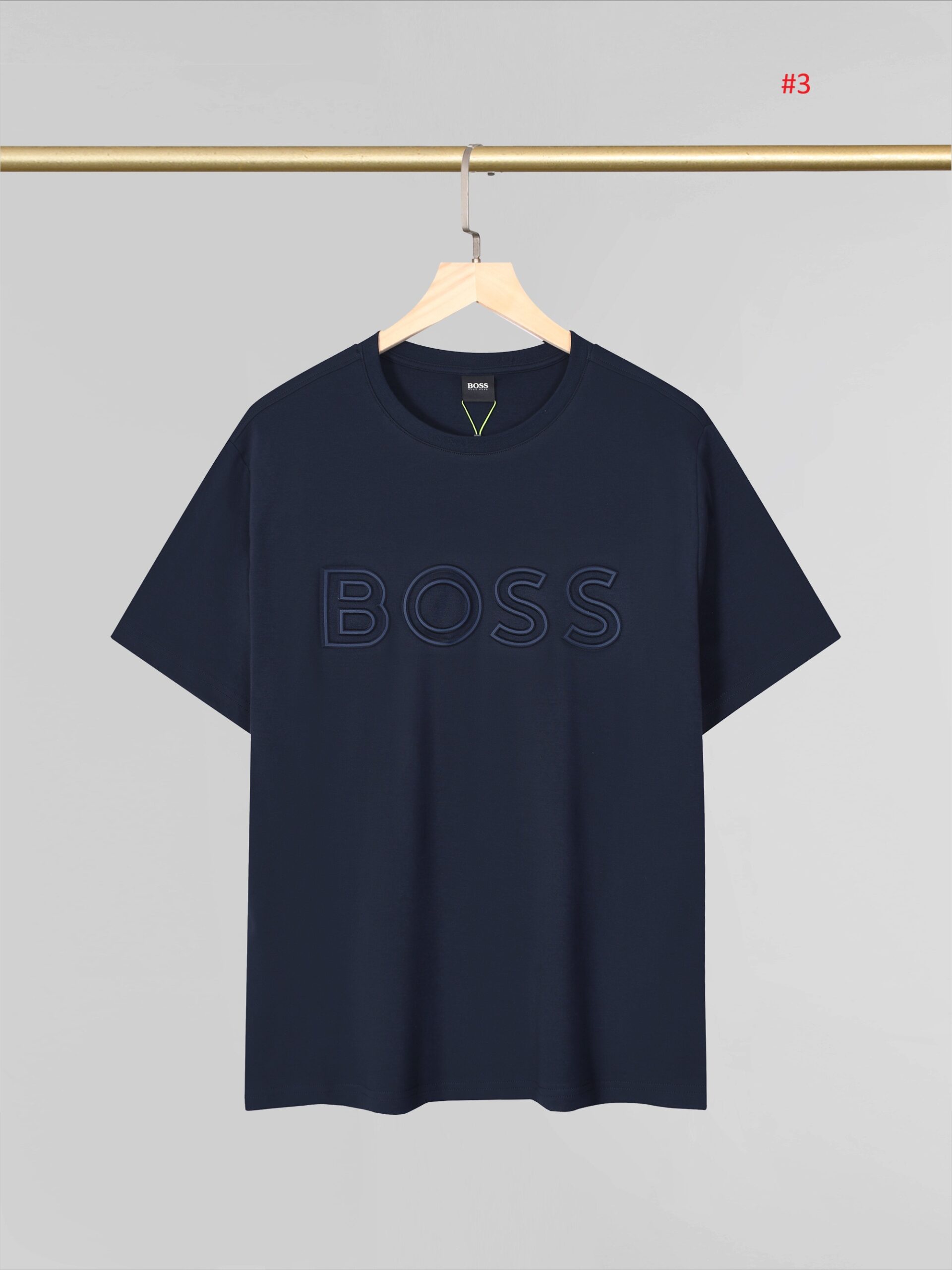 BOSS חולצת טי לגברים עם לוגו מובלט – תמונה 5