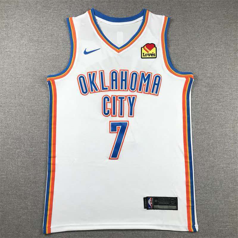 5 (8) גופיית כדורסל Nike Oklahoma City Thunder בצבע לבן עם כיתוב OKLAHOMA CITY ומספר 7, תצוגת מלפנים
