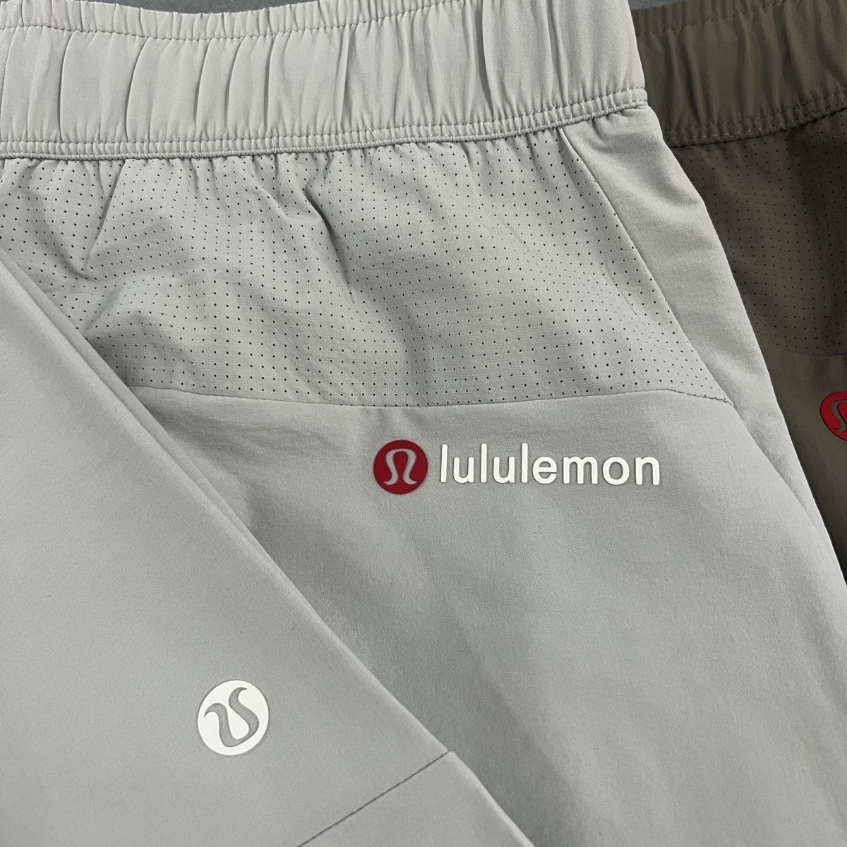 lululemon מכנסי אימון/ריצה מאווררים עם כיסים – תמונה 5