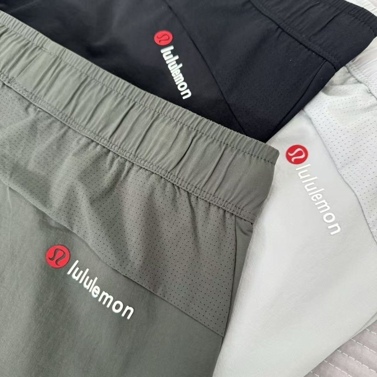 lululemon מכנסי אימון/ריצה מאווררים עם כיסים – תמונה 6