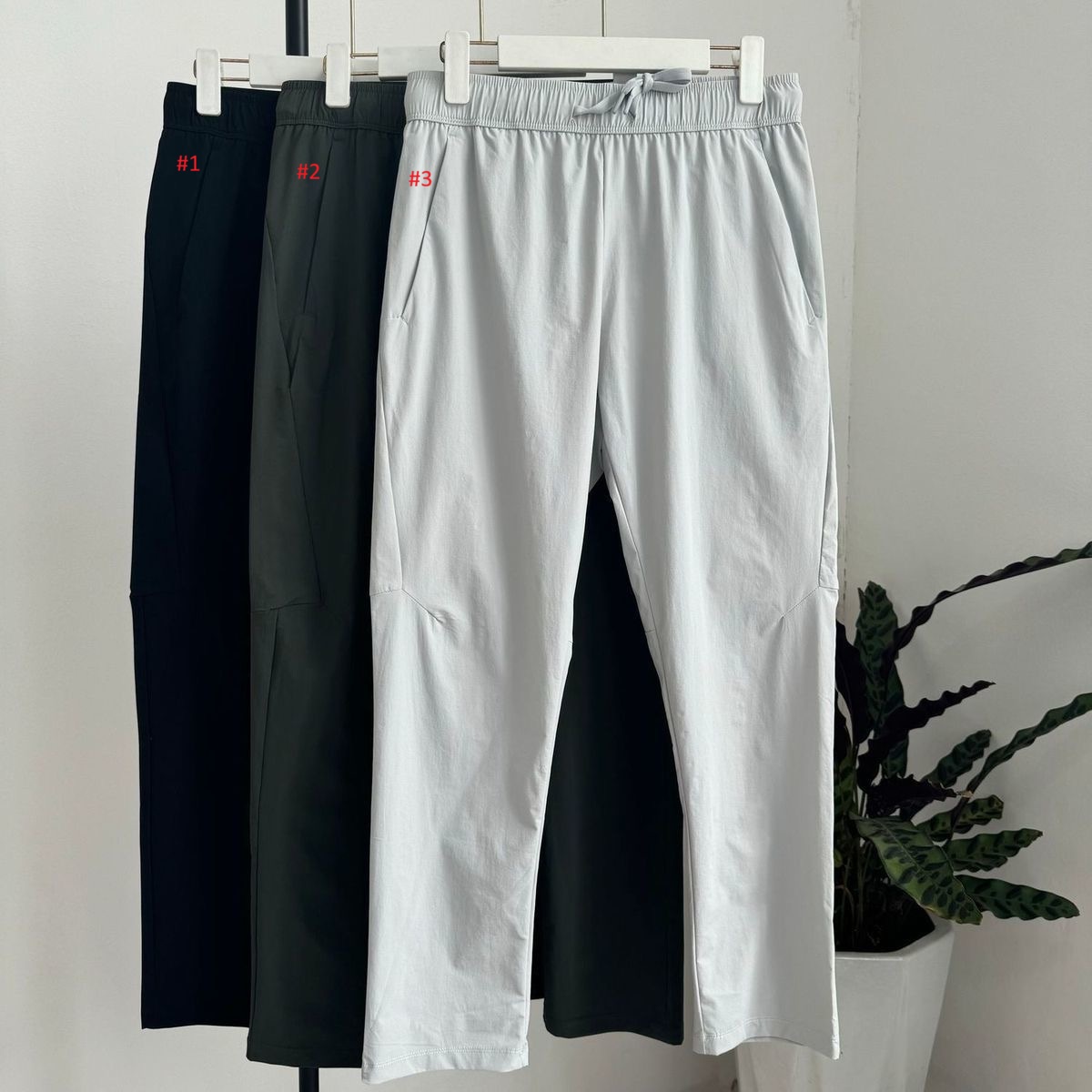 lululemon מכנסי אימון/ריצה מאווררים עם כיסים – תמונה 2