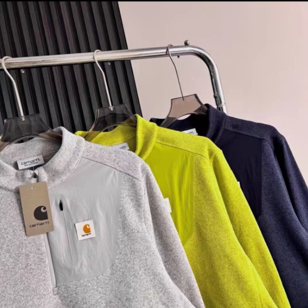 Carhartt סוודר פליז חצי רוכסן עם כיס חזה – תמונה 5