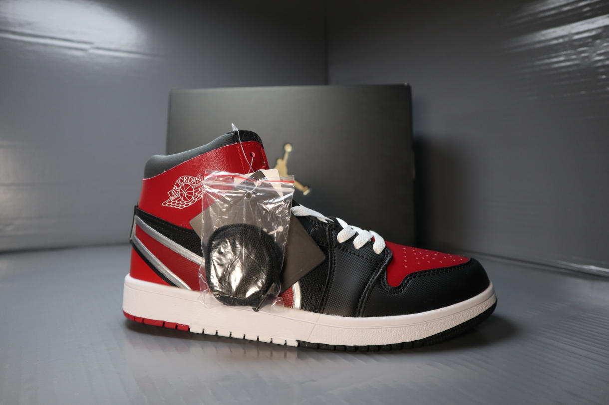 Air Jordan 1 נעלי סניקרס מיד-טופ – תמונה 3