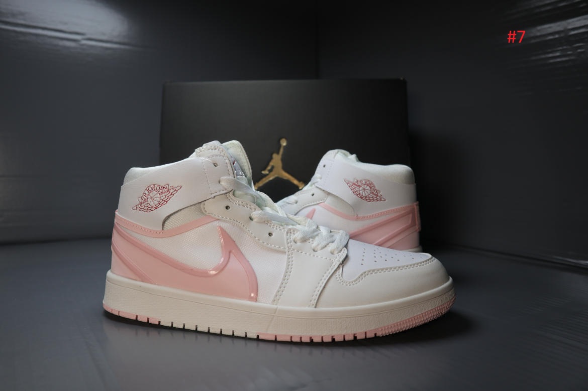 Air Jordan 1 נעלי סניקרס מיד-טופ – תמונה 9
