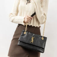 תיק צד לנשים עם שרשרת איב סן לורן YSL