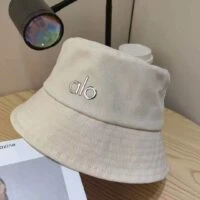 כובע עגול לנשים אלו יוגה ALO YOGA