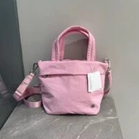 תיק צד מניילון לנשים לולולמון LULULEMON