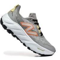 נעלי ספורט ניו באלאנס נשים New Balance Foam V9