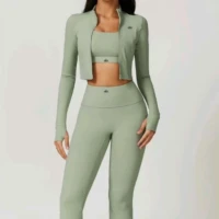 סט ספורטיבי 3 חלקים אלו יוגה ALO YOGA