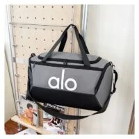 תיק ספורט גדול אלו יוגה ALO YOGA