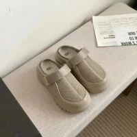 כפכפי האג סקוטש UGG