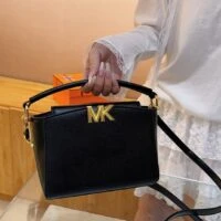 תיק יד קטן מרובע לנשים מייקל קורס MICHAEL KORS