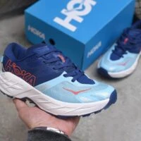 HOKA נעלי ריצה לשטח Speedgoat
