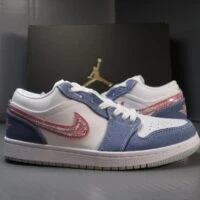 Jordan 1 Low סניקרס נמוכות לייף-סטייל